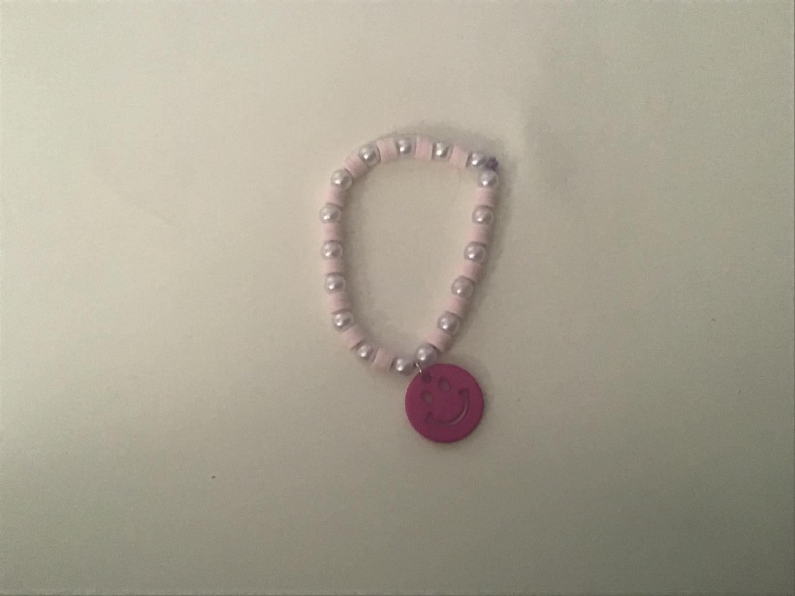 Pink smiley face🩷