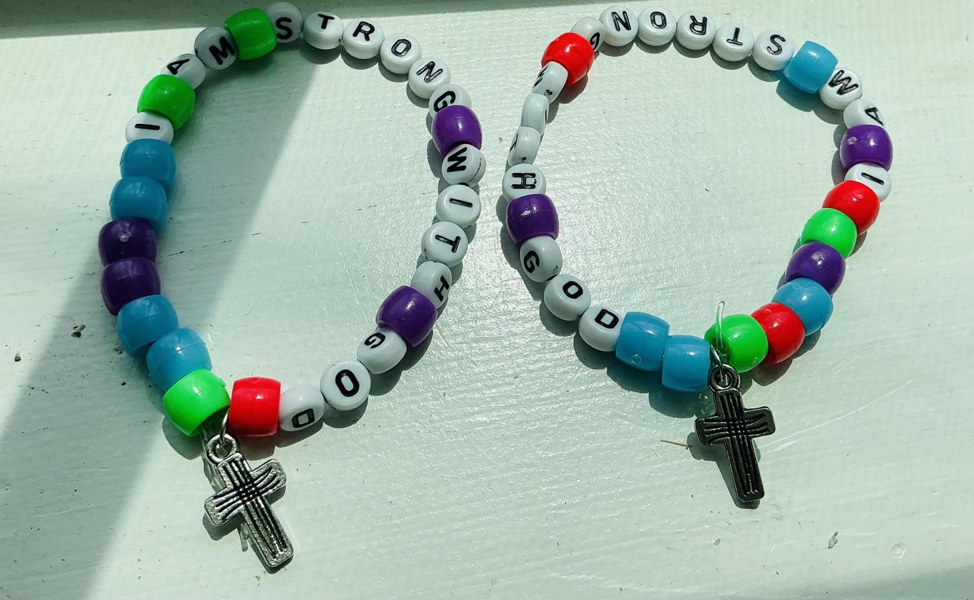 I am strong with God-bracelet set